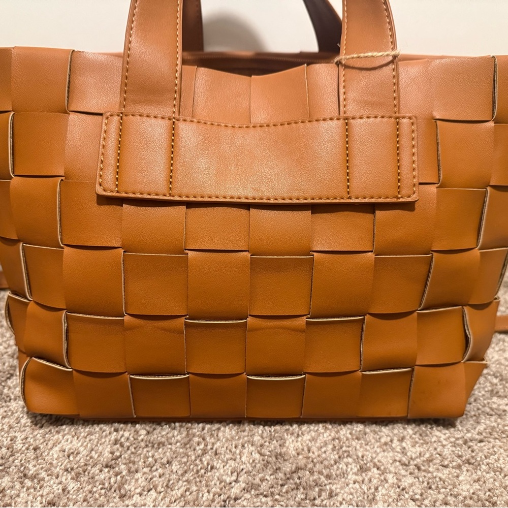 Antik Kraft woven leather crossbody camel cognac top handle - Picture 2 of 9